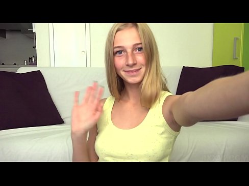❤️ Kun minulla on tylsää masturboin laiskasti vaaleanpunaista pilluani ❤ Pornovideo at us